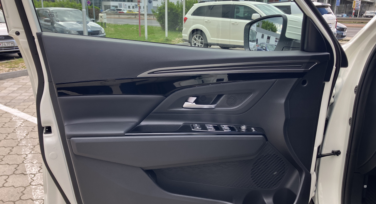 KGM Korando Style+ MT / FWD / WAA