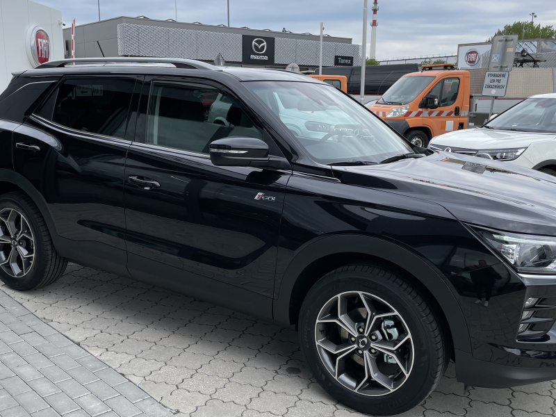 KGM Korando Style+ MT / FWD / LAK