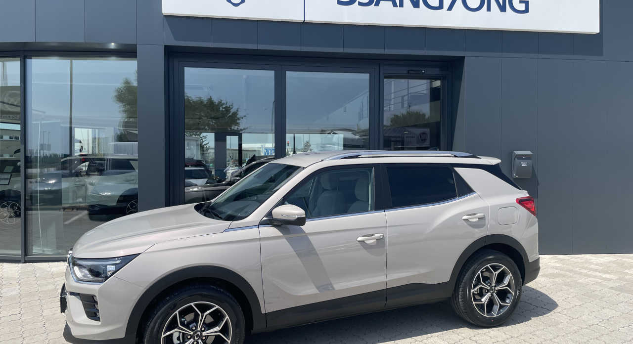 KGM Korando Style+ MT / FWD / EBL