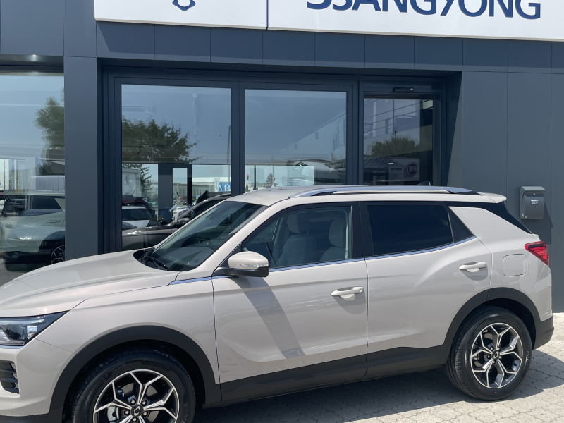 KGM Korando Style+ MT / FWD / EBL