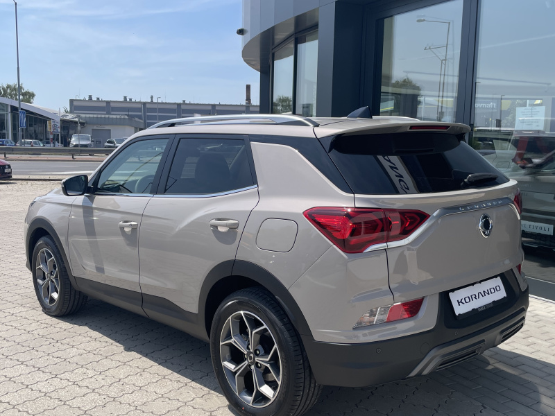 KGM Korando Style+ MT / FWD / EBL