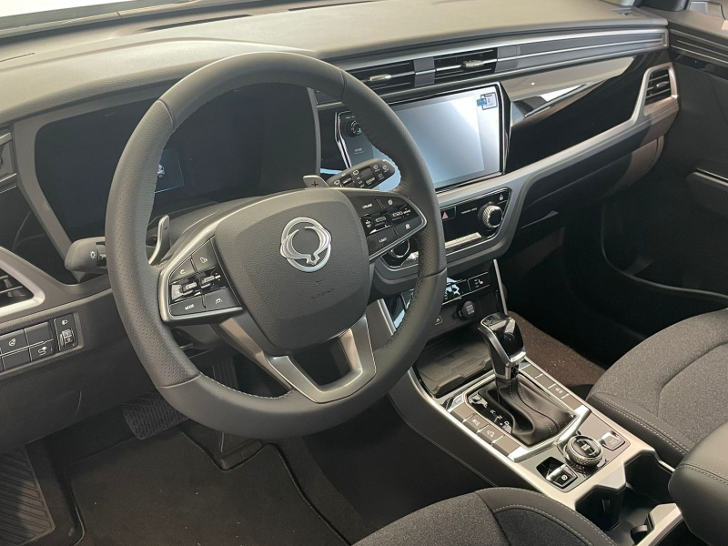 KGM Korando Style+ AT / FWD / EBL