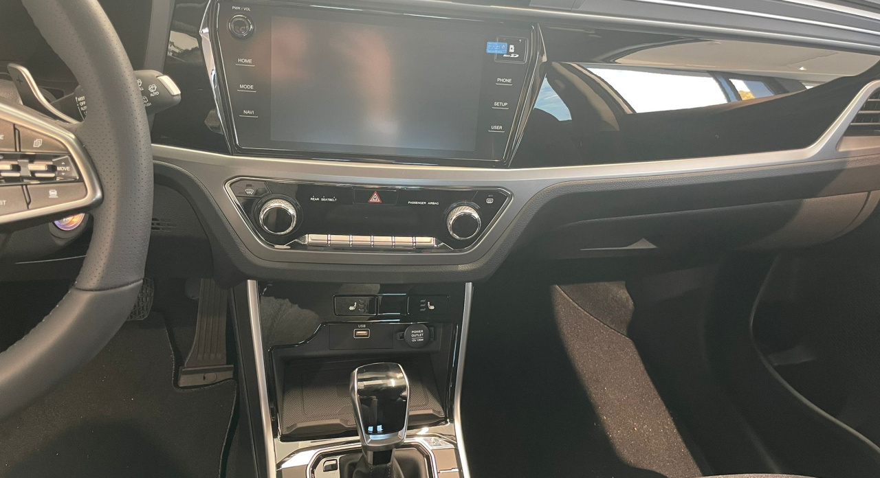 KGM Korando Style+ AT / FWD / EBL