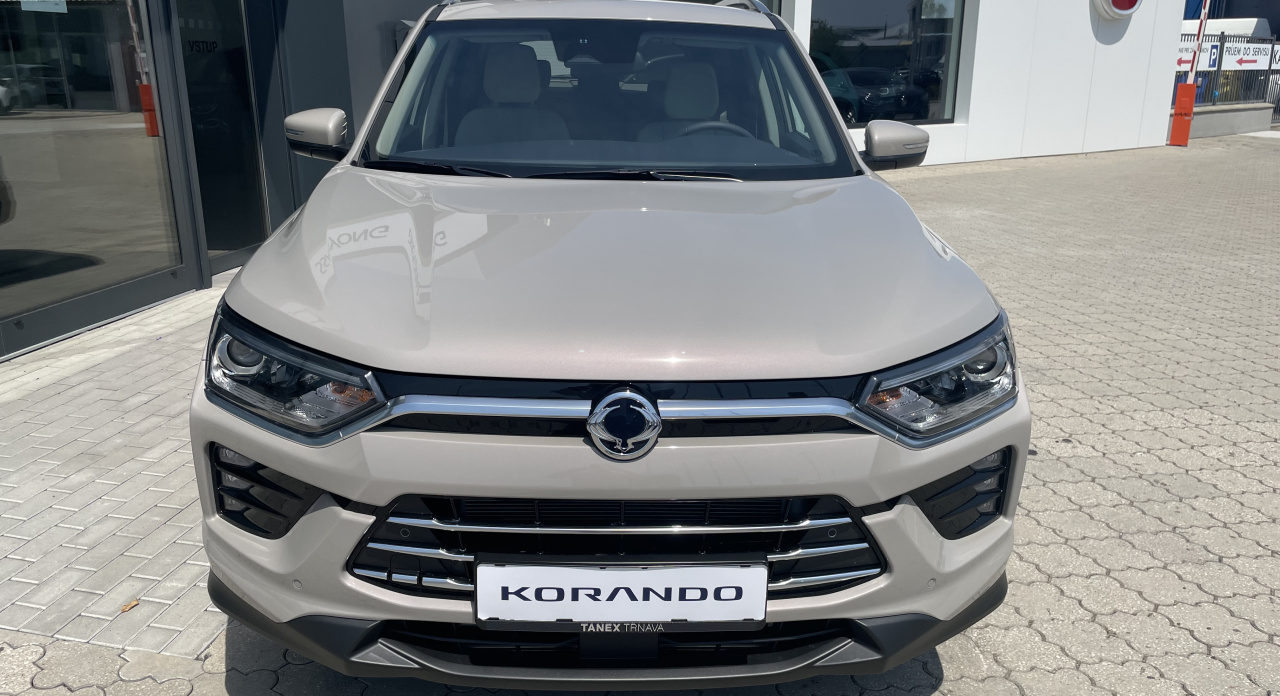 KGM Korando Style+ AT / FWD / EBL