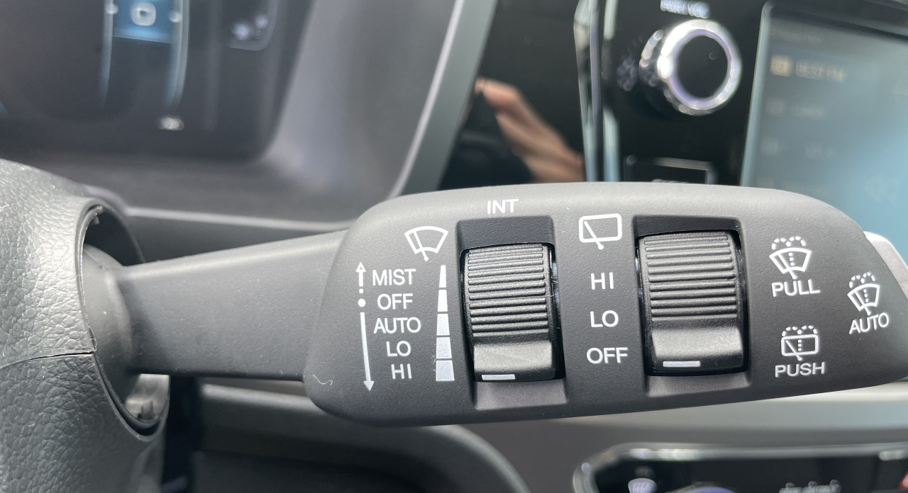 KGM Korando Style+ AT / FWD / EBL