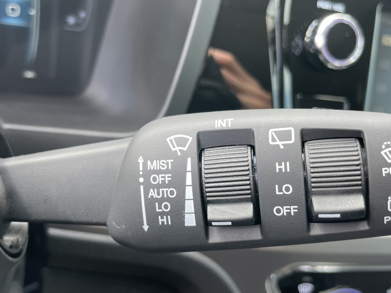 KGM Korando Style+ AT / FWD / EBL