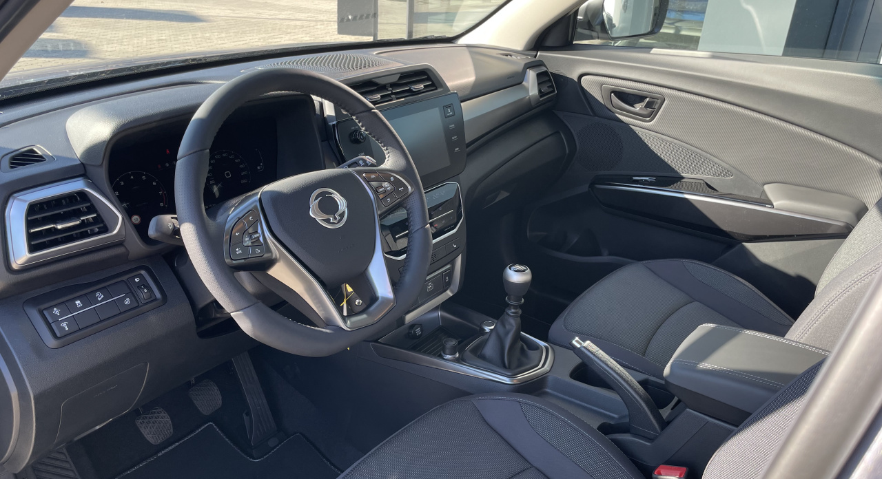 KGM Tivoli Style MT / FWD / ADE