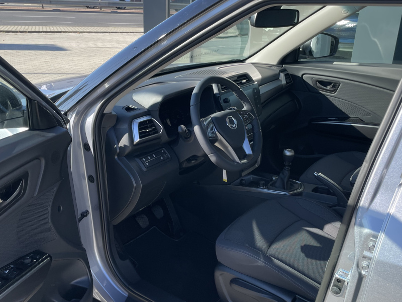 KGM Tivoli Style MT / FWD / ADE