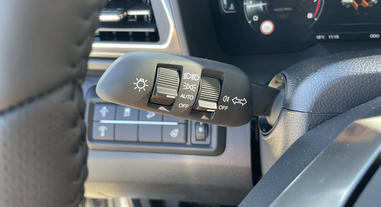 KGM Tivoli Style MT / FWD / ADE