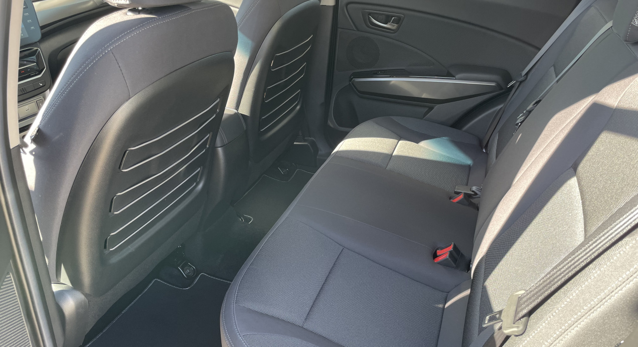 KGM Tivoli Style MT / FWD / ADE