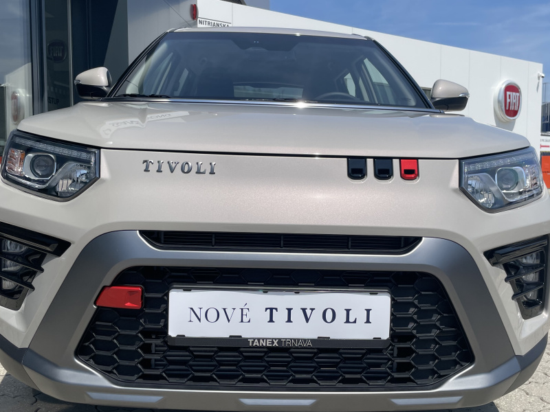 KGM Tivoli Style MT / FWD / EBL