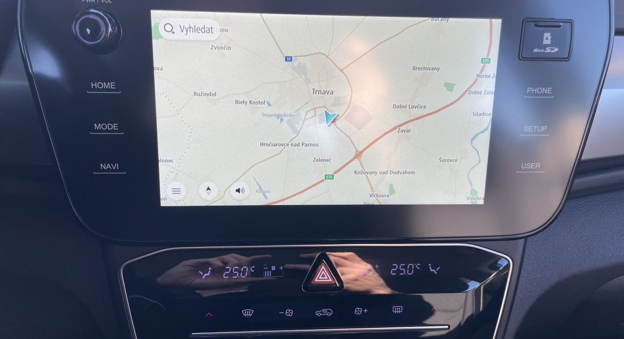 KGM Tivoli Style MT / FWD / EBL