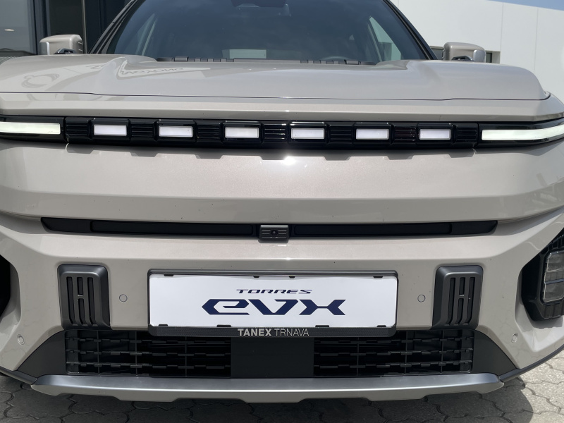 KGM Torres EVX Premium AT / FWD / EBL