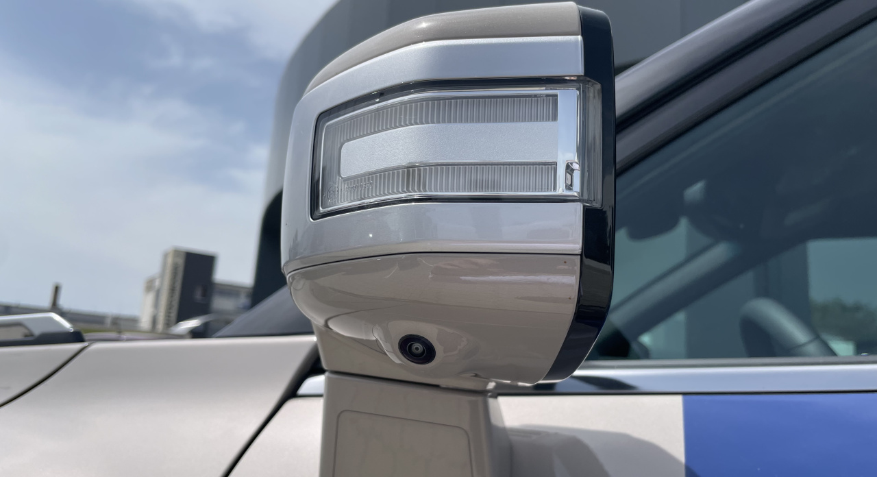 KGM Torres EVX Premium AT / FWD / EBL