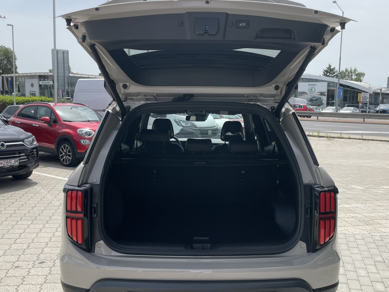 KGM Torres EVX Premium AT / FWD / EBL