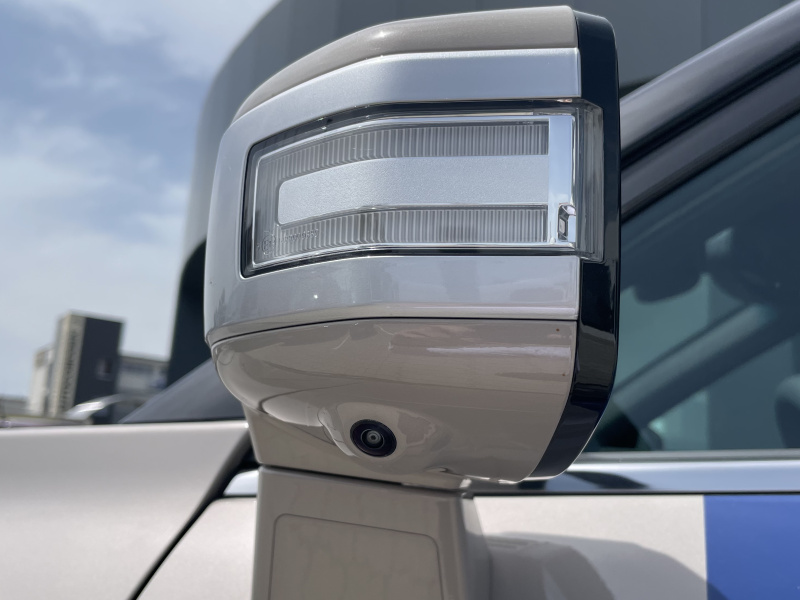 KGM Torres EVX Premium AT / FWD / EBL