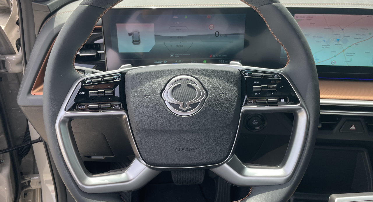 KGM Torres EVX Premium AT / FWD / EBL