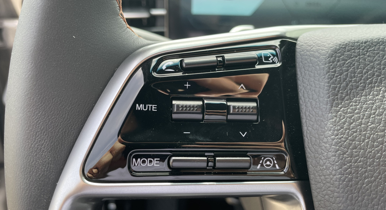 KGM Torres EVX Premium AT / FWD / EBL