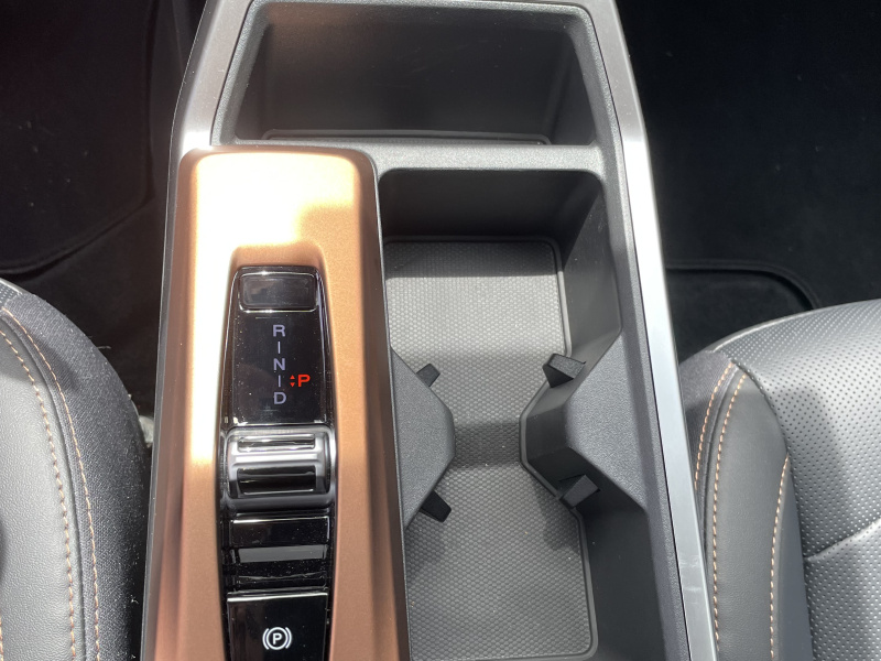 KGM Torres EVX Premium AT / FWD / EBL