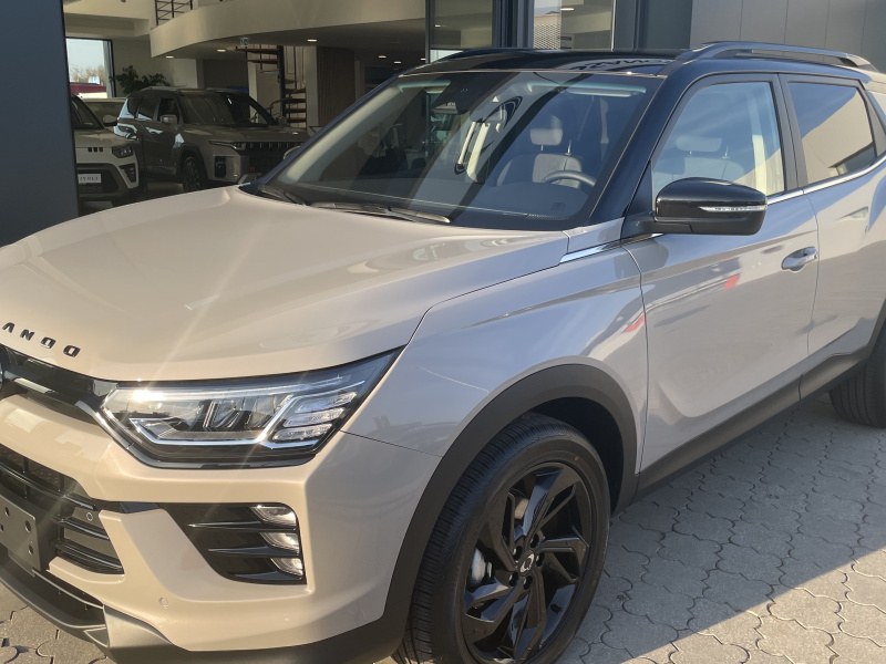 KGM Korando Style+ AT / FWD / AT / BLACK / TECH