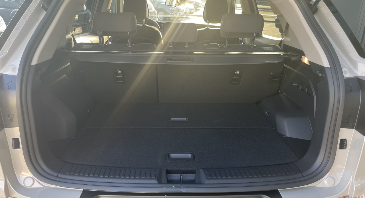 KGM Korando Style+ AT / FWD / AT / BLACK / TECH