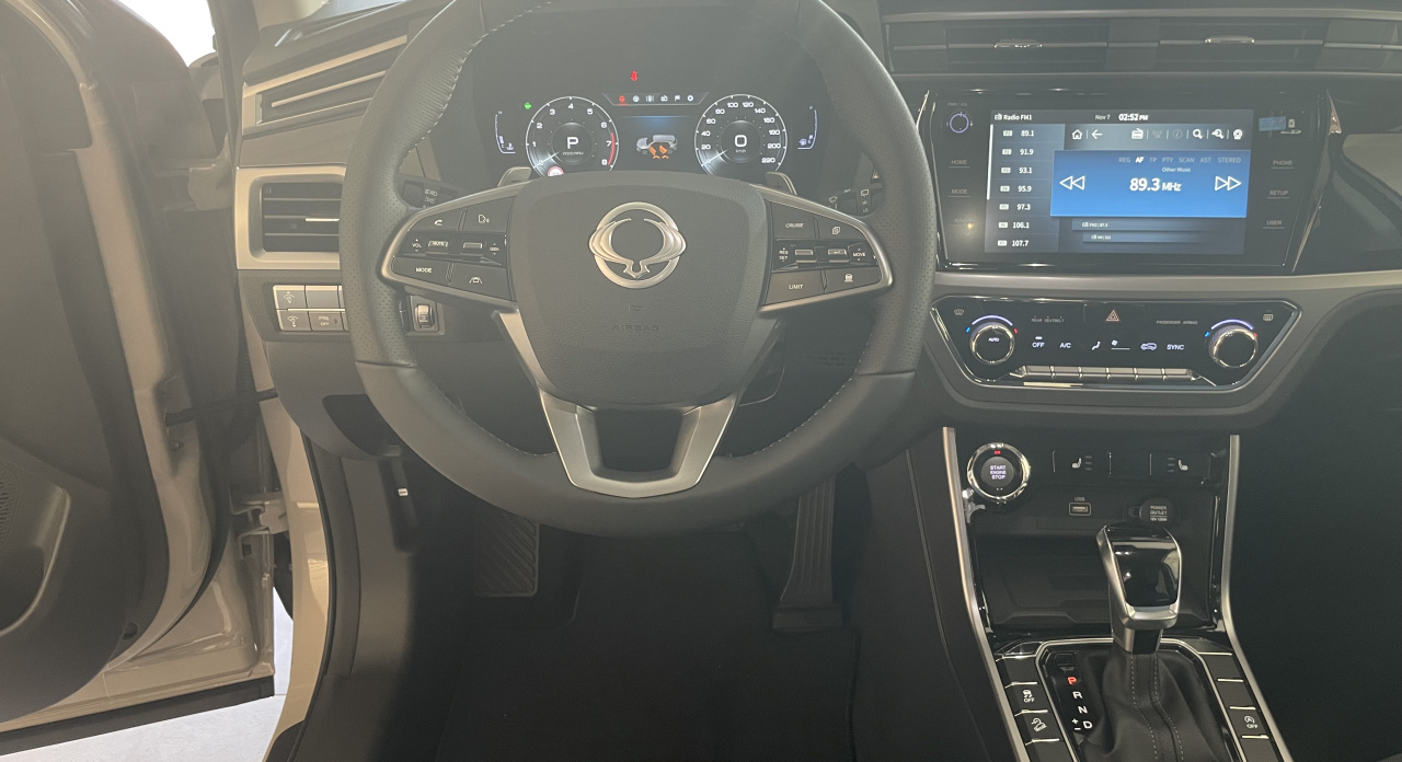 KGM Korando Style+ AT / FWD / AT / BLACK / TECH