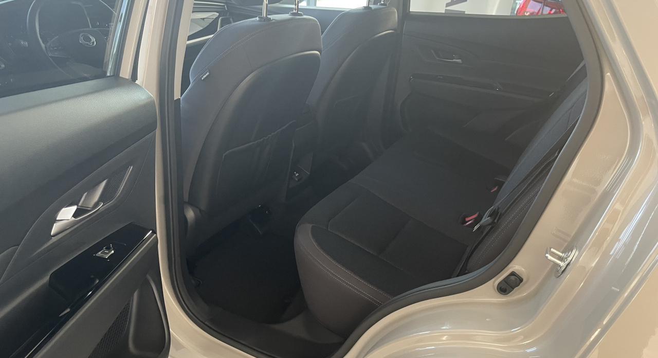 KGM Korando Style+ AT / FWD / AT / BLACK / TECH