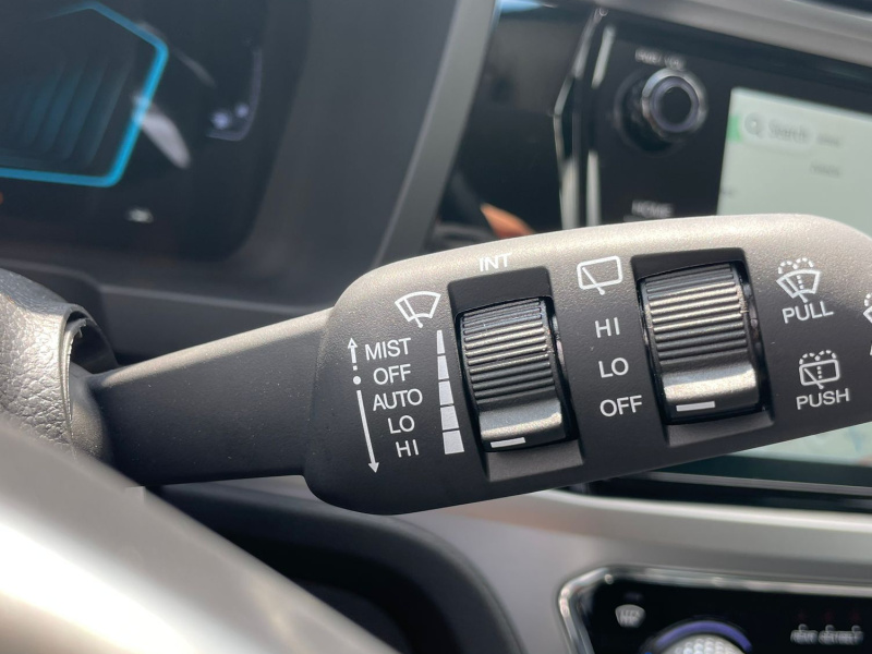 KGM Korando Style+ MT / FWD / EBL