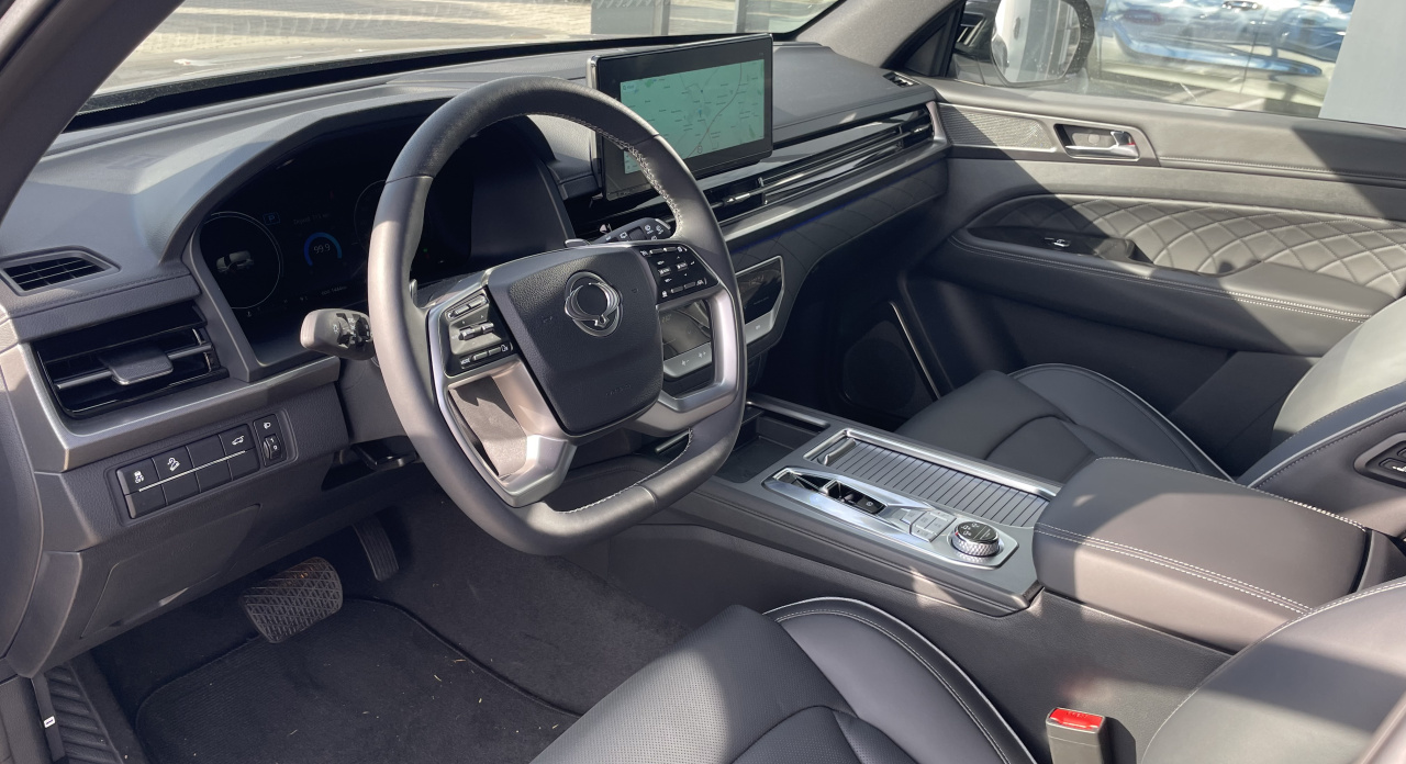 KGM Rexton Premium+ AT / AWD / LAK / BLACK