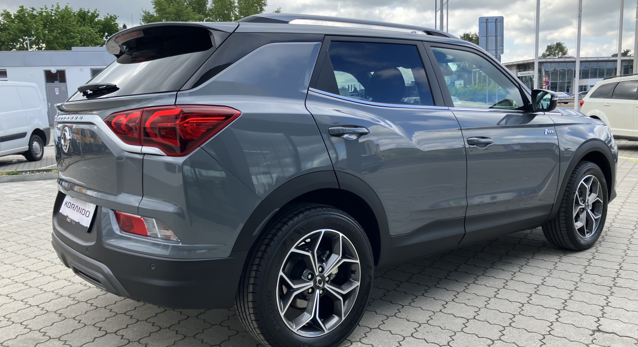 Ssang Yong Korando Style+ MT / FWD / ADE