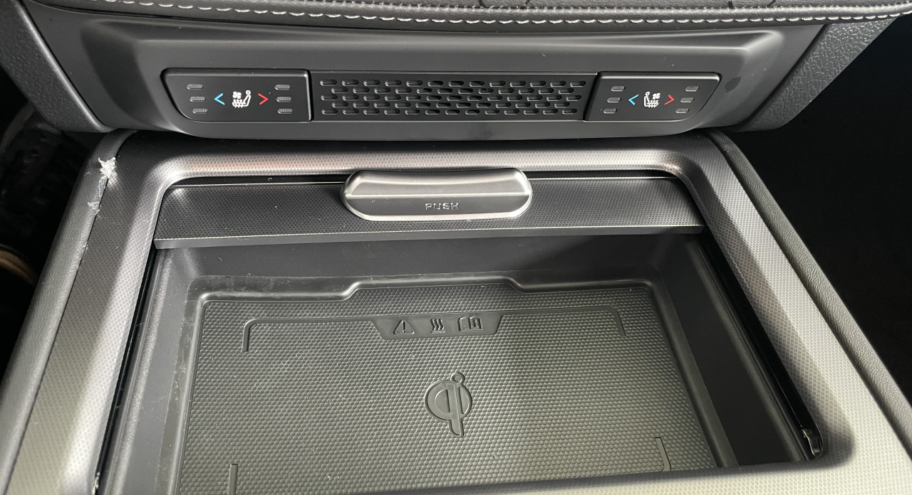 KGM Rexton Premium+ AT / AWD / LAK / BLACK