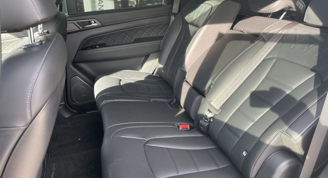 KGM Rexton Premium+ AT / AWD / LAK / BLACK