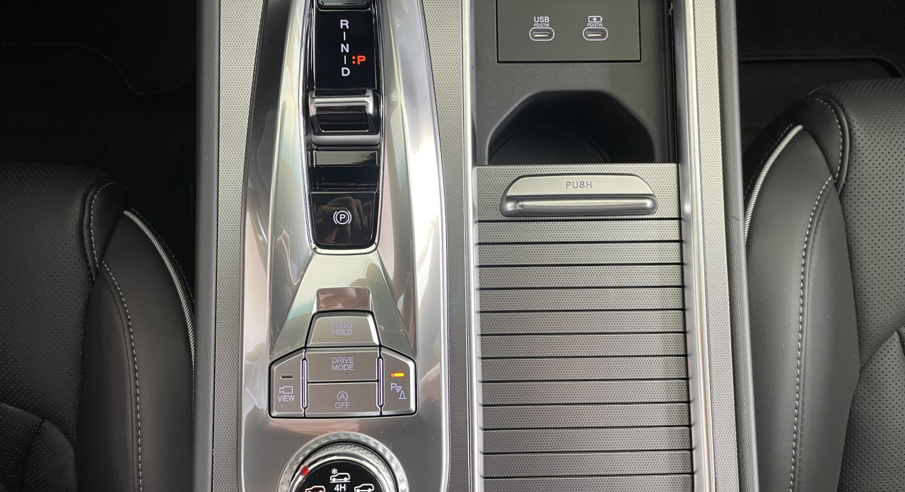 KGM Rexton Premium+ AT / AWD / ACY