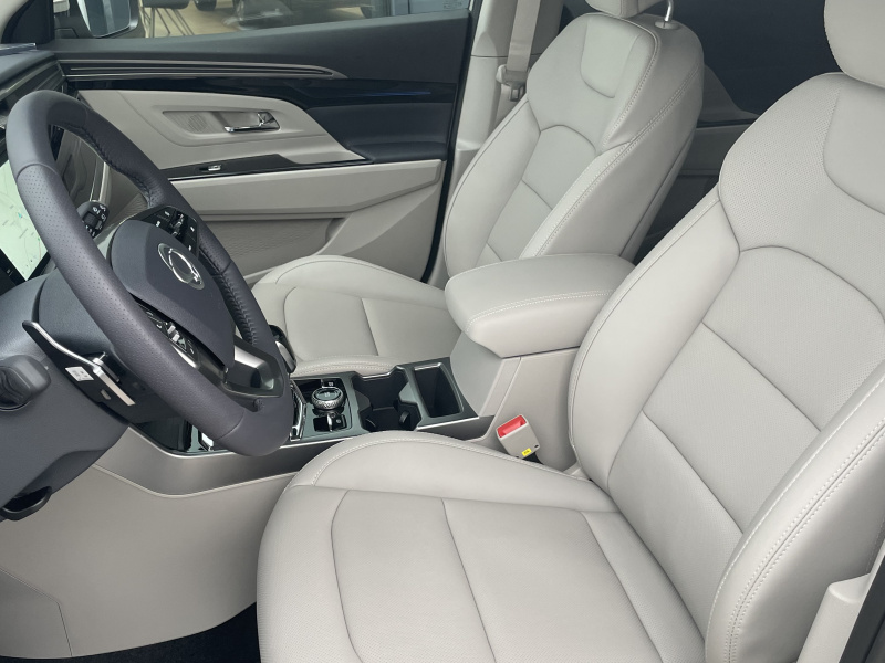 KGM Korando Premium AT / FWD / EBL / BLACK