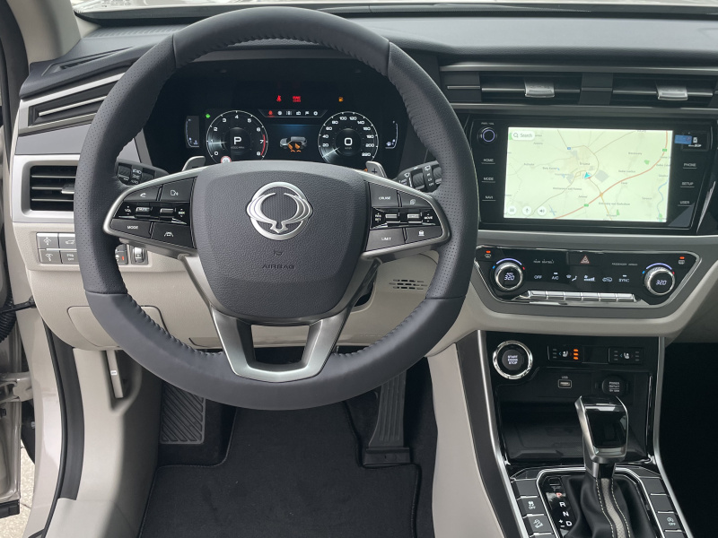 KGM Korando Premium AT / FWD / EBL / BLACK