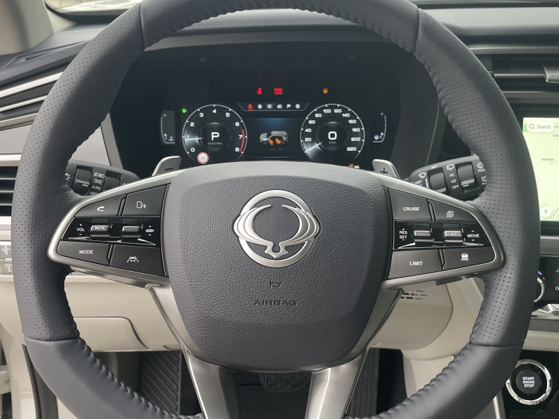 KGM Korando Premium AT / FWD / EBL / BLACK