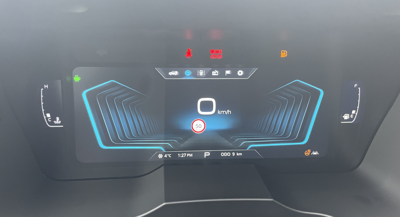 KGM Korando Premium AT / FWD / EBL / BLACK