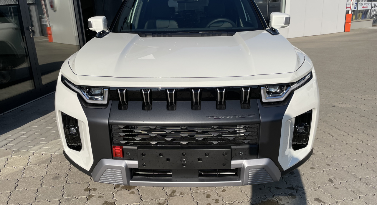 KGM Torres Style AT / FWD / 2WA / E16 / SCU