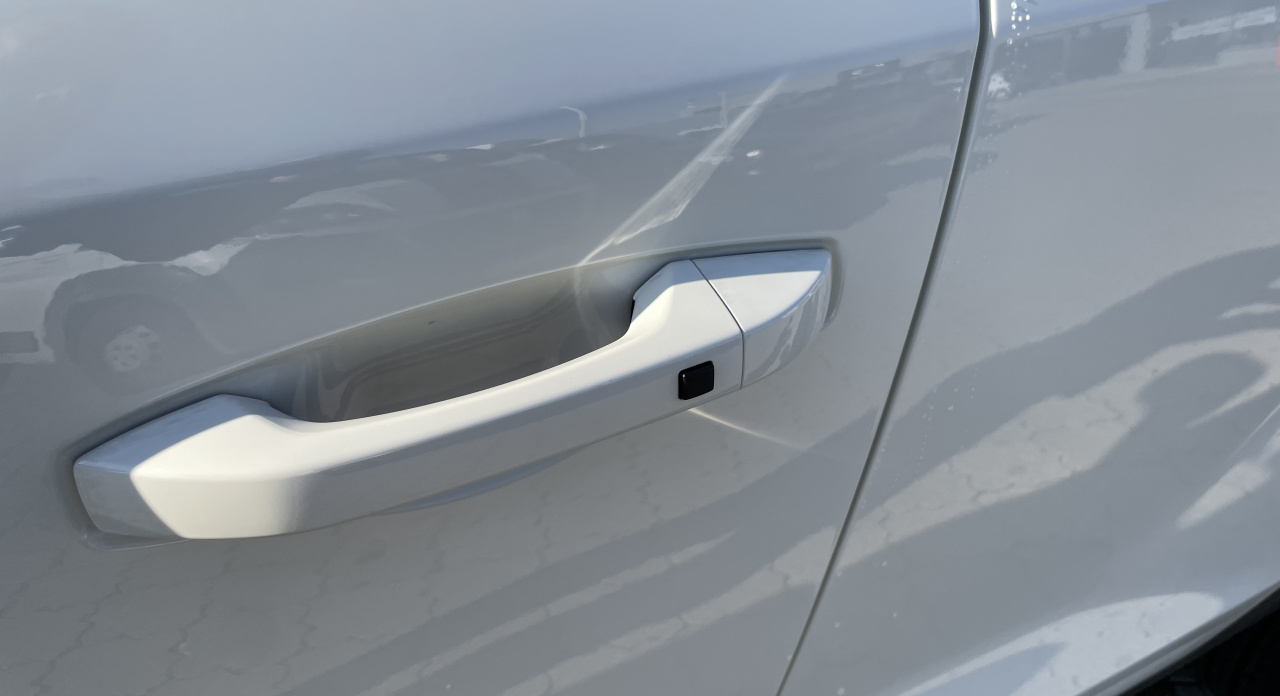 KGM Torres Style AT / FWD / 2WA / E16 / SCU