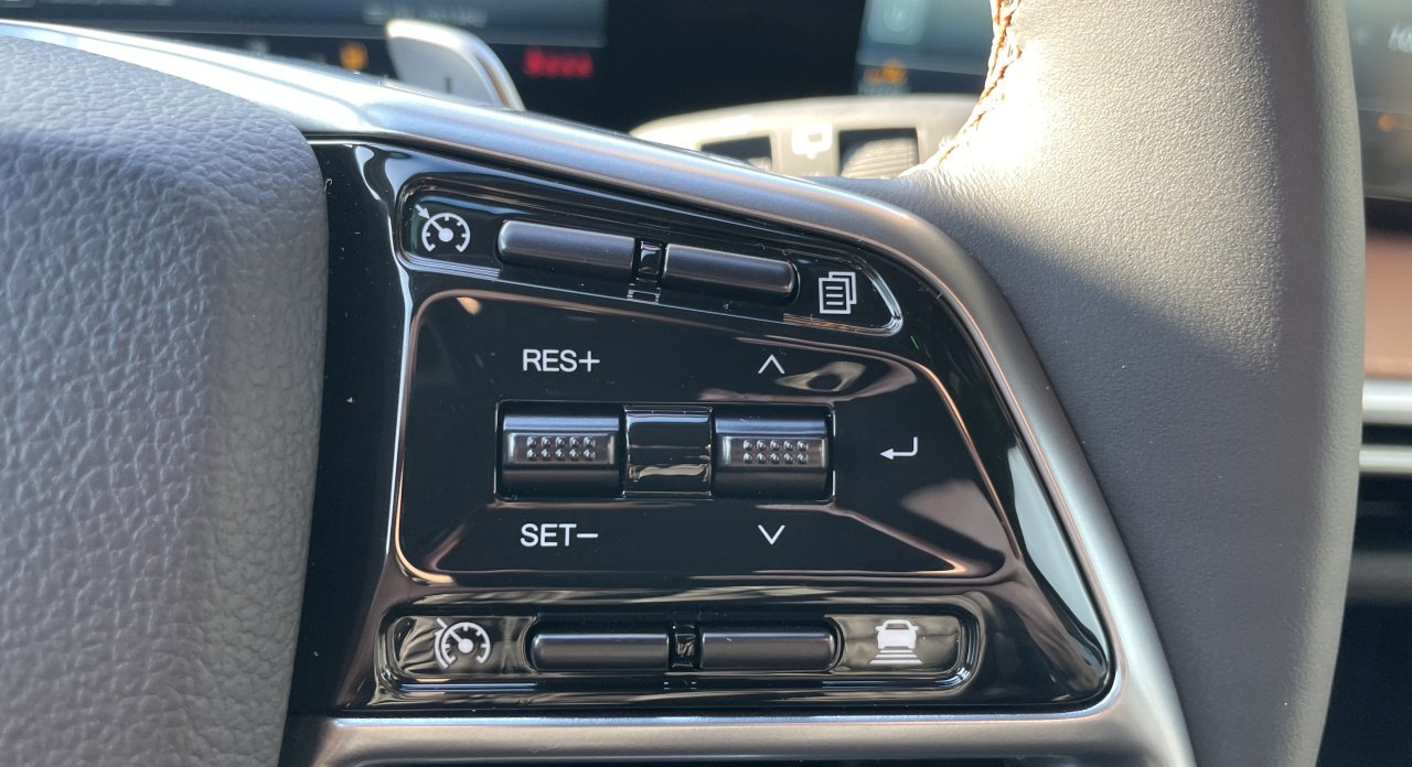 KGM Torres Style AT / FWD / 2WA / E16 / SCU