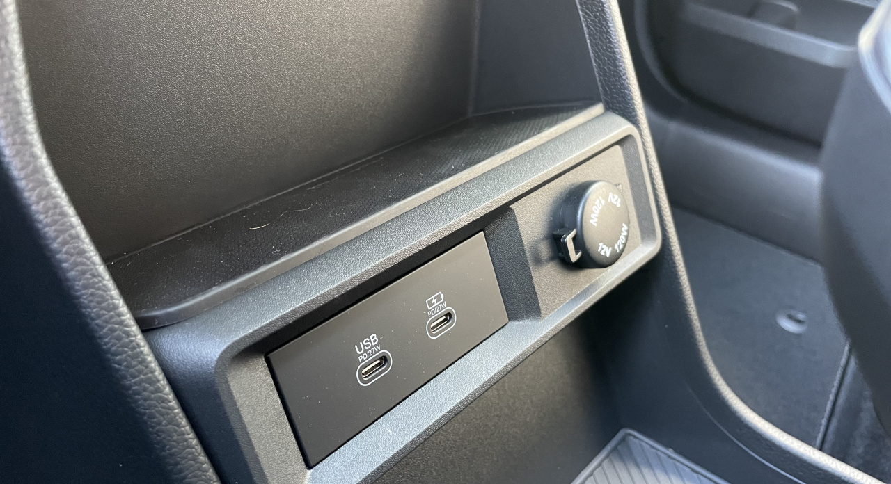 KGM Torres Style AT / FWD / 2WA / E16 / SCU