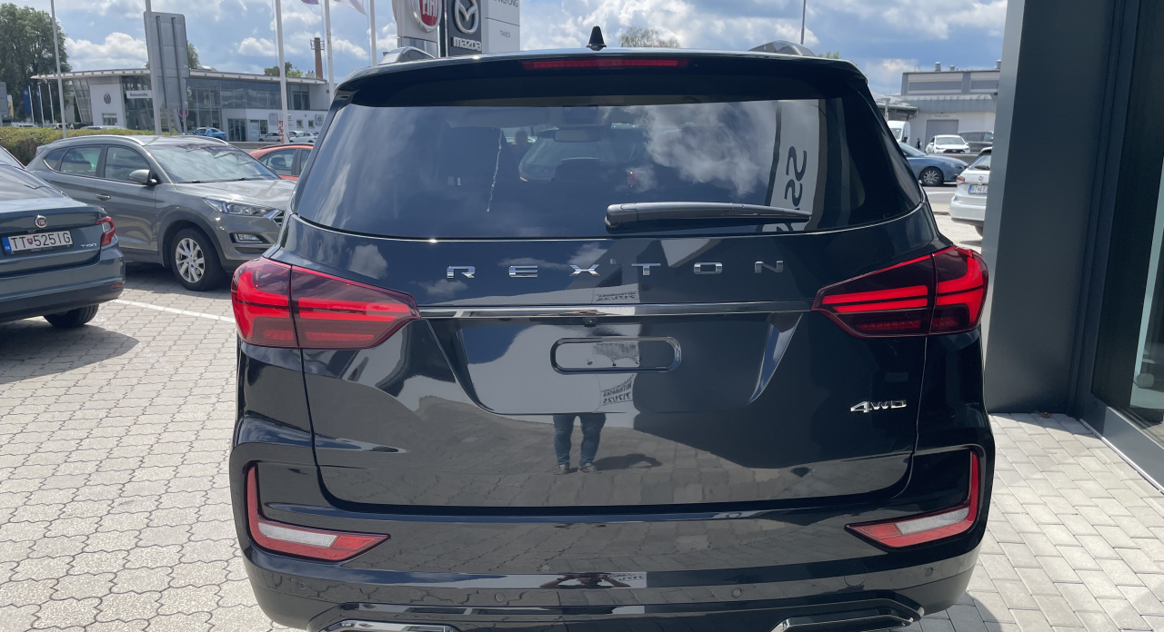 KGM Rexton Premium+ AT / AWD / LAK / BLACK / SV.INT