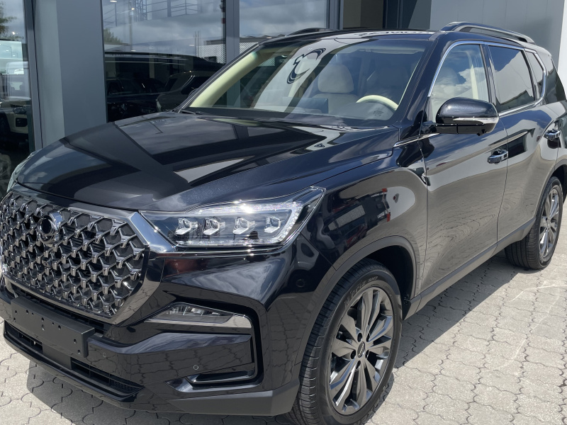 KGM Rexton Premium+ AT / AWD / LAK / BLACK / SV.INT