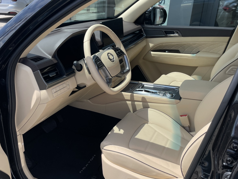 KGM Rexton Premium+ AT / AWD / LAK / BLACK / SV.INT