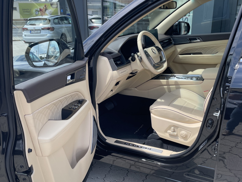 KGM Rexton Premium+ AT / AWD / LAK / BLACK / SV.INT