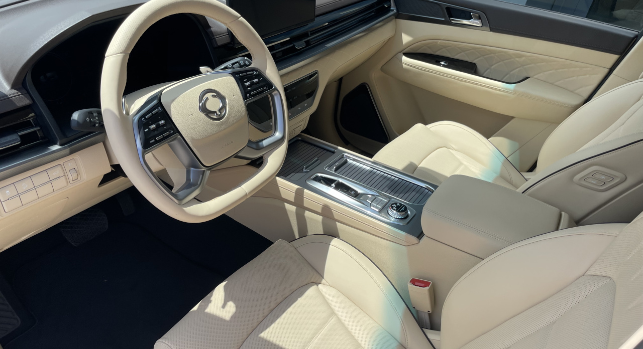 KGM Rexton Premium+ AT / AWD / LAK / BLACK / SV.INT