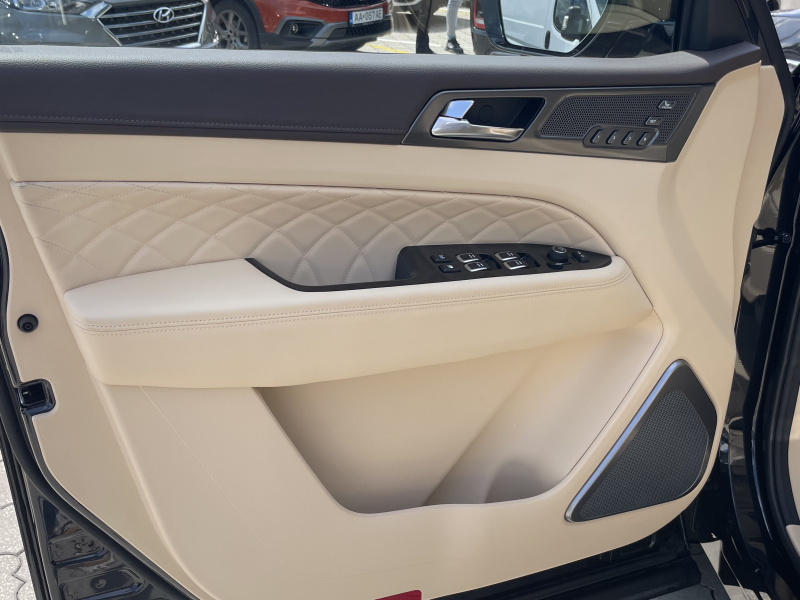 KGM Rexton Premium+ AT / AWD / LAK / BLACK / SV.INT