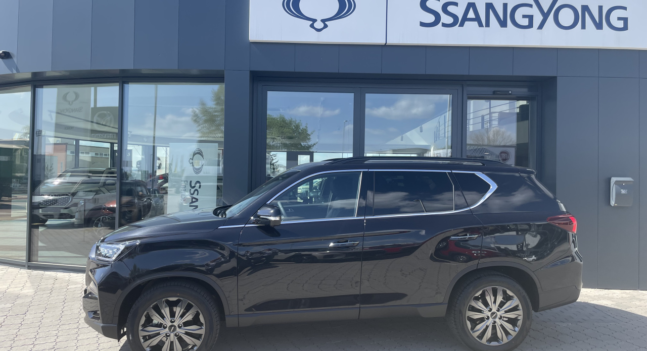 KGM Rexton Premium+ AT / AWD / LAK / BLACK