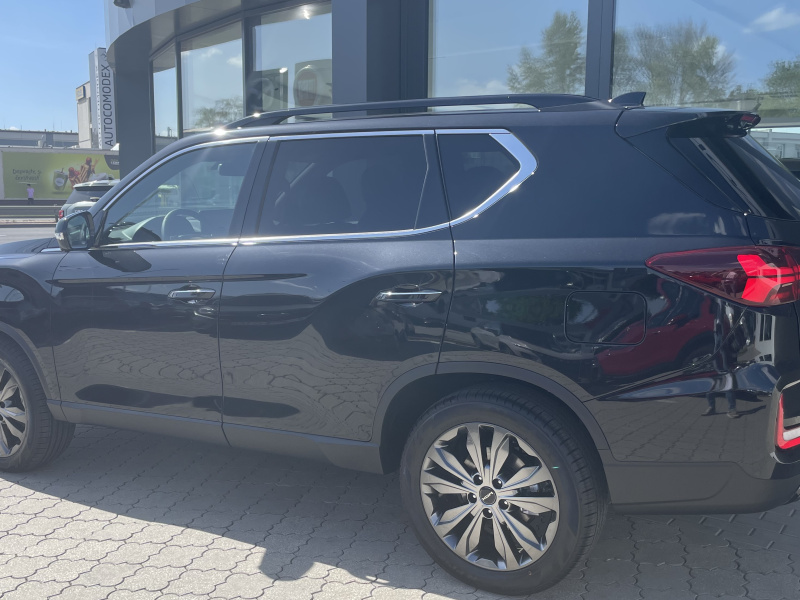 KGM Rexton Premium+ AT / AWD / LAK / BLACK