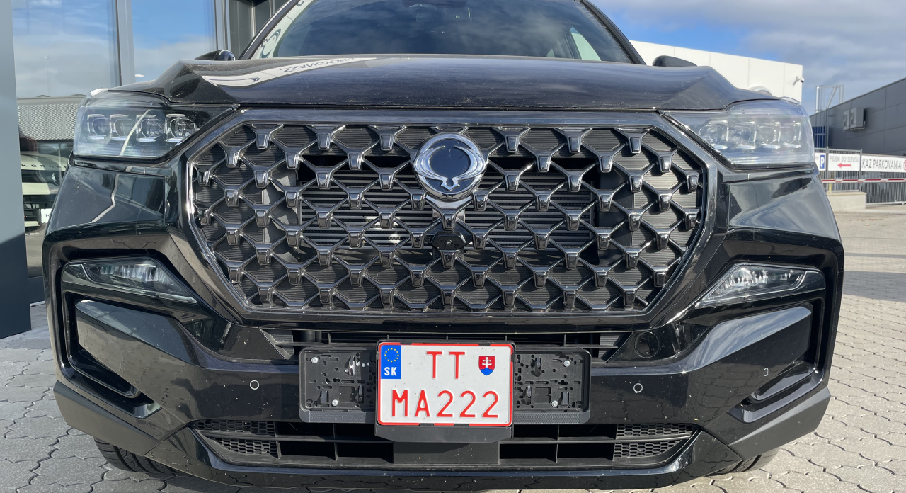 KGM Rexton Premium+ AT / AWD / LAK / BLACK